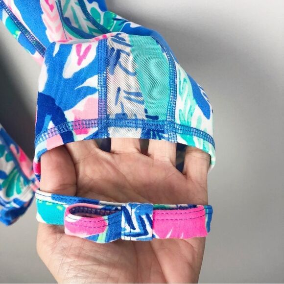 LILLY PULITZER | LUXLETIC Gemma Crop Leggings in Jet Stream Bow Strap Women’s XS - Picture 6 of 14